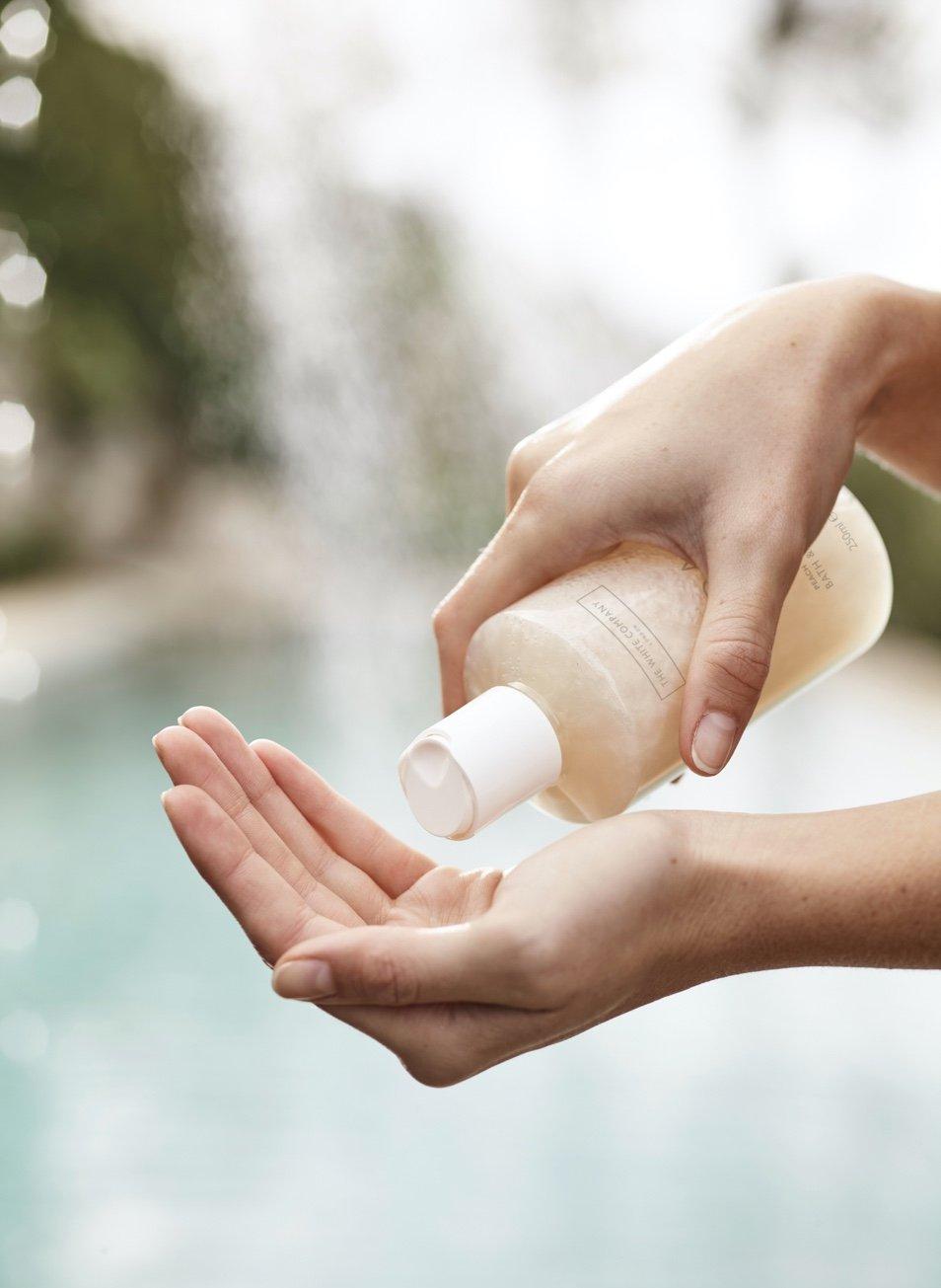 spa escape bath shower gel