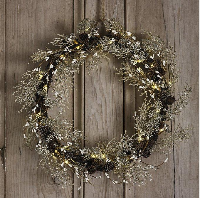 Pre-Lit Sparkle Wreath