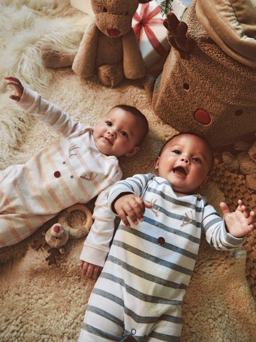 how to choose a new baby gift