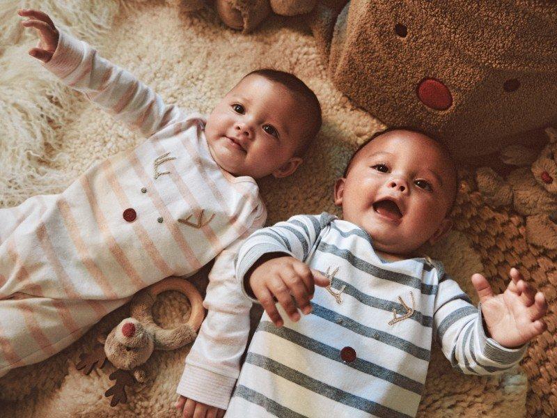 how to choose a new baby gift