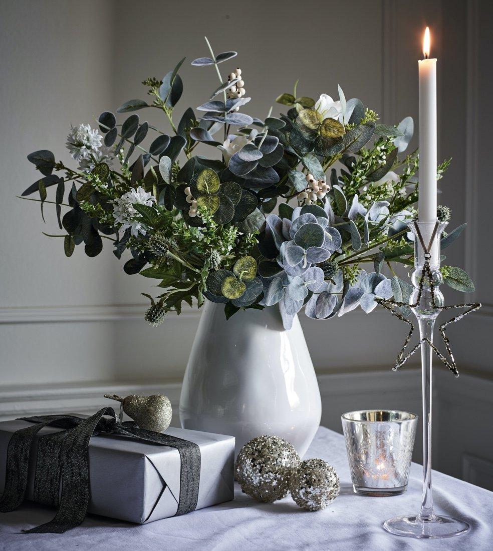 shop ultimate green and berry hand tied extra large bunch
