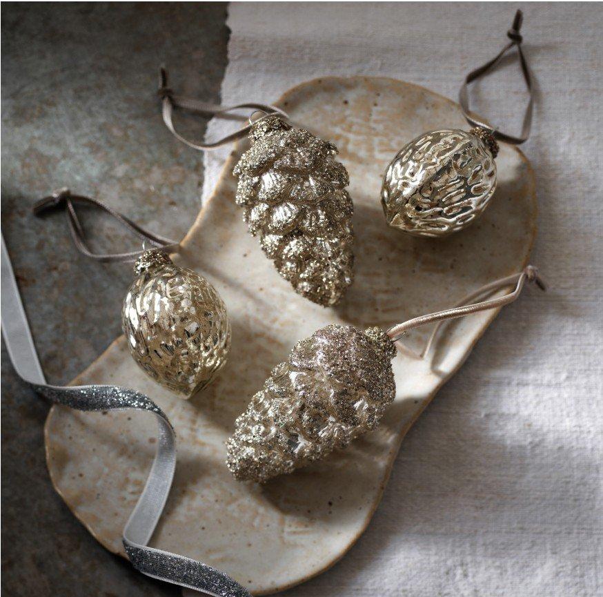 walnut & pinecone - set of 4