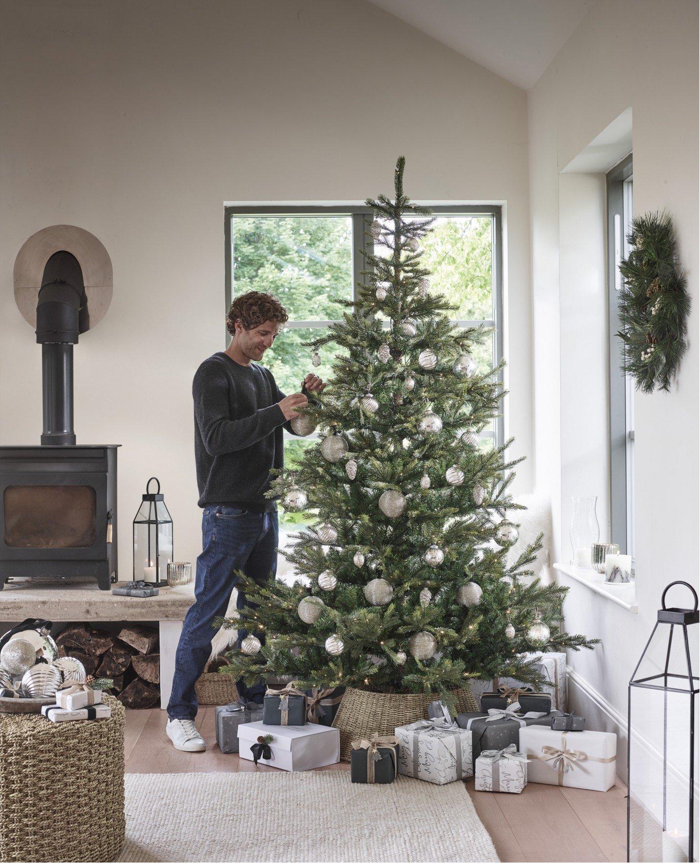 shop christmas decoration