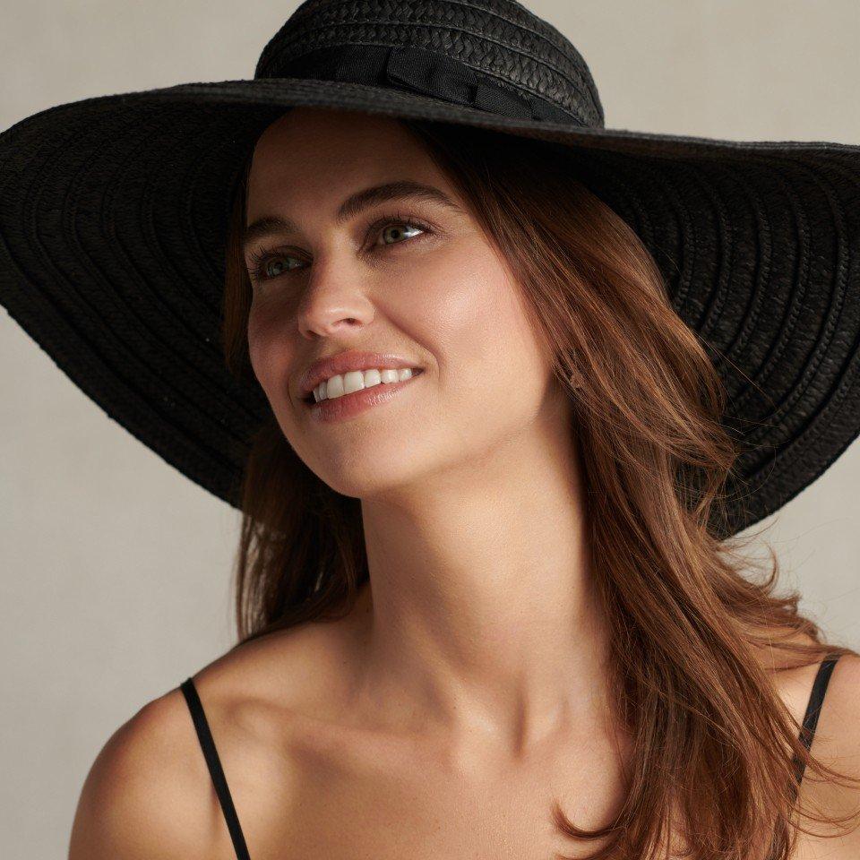 black wide brim hat
