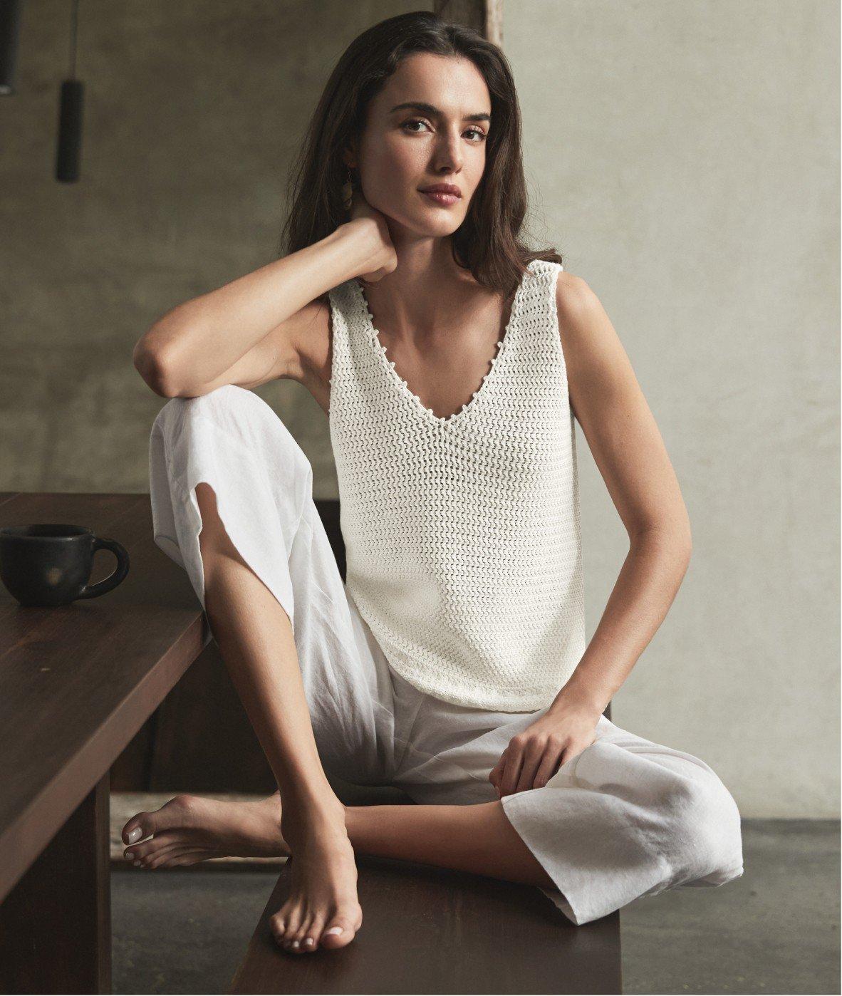 cotton crochet v neck knitted vest