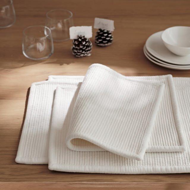 Velvet placemat