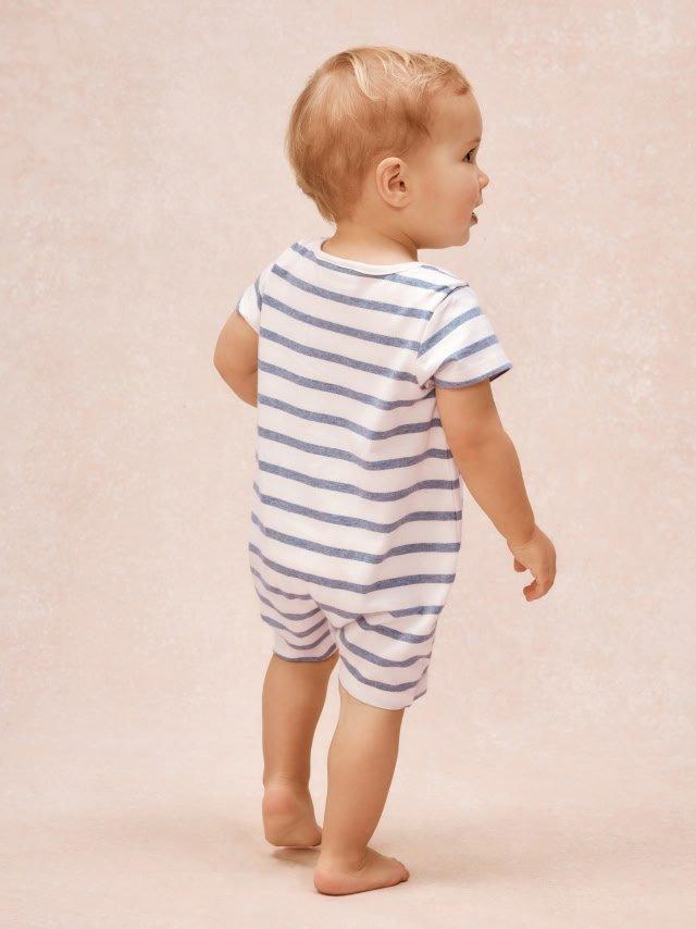 baby in shortie