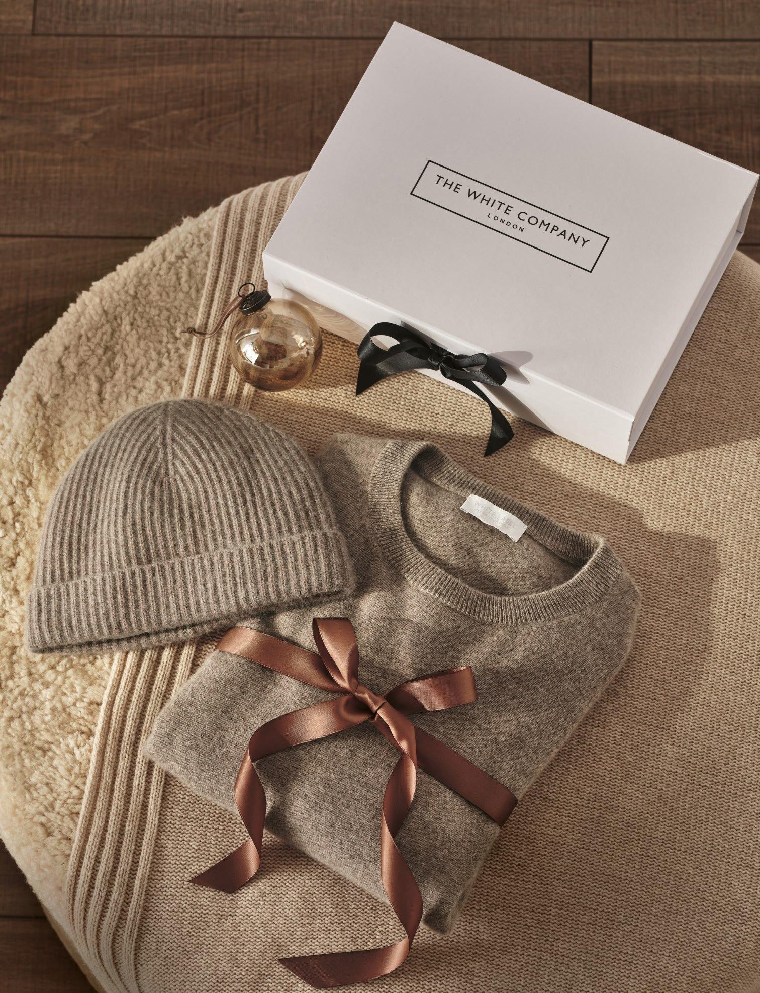 gift the feeling the hug on winter layers