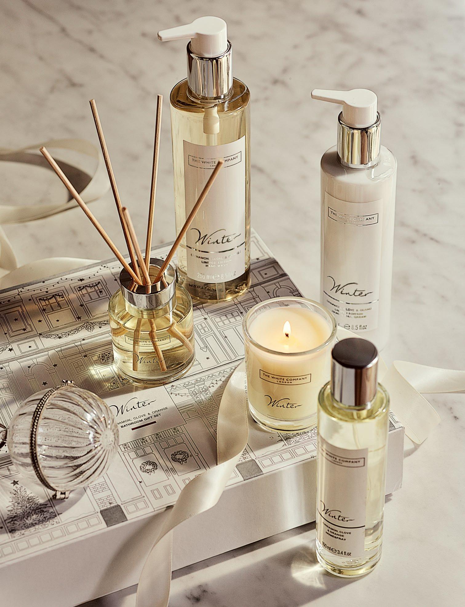 diffuser, candle and shower gel