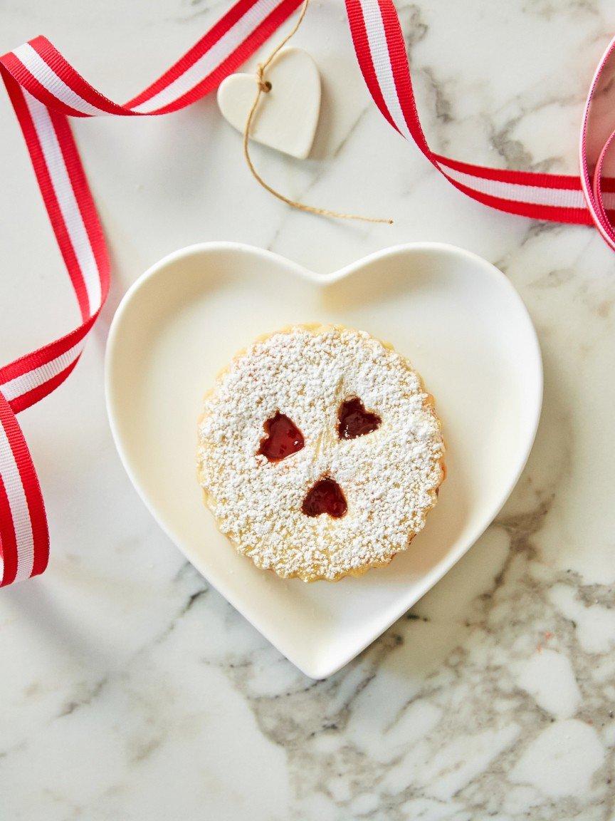 valentines day jammy biscuits cook-school 