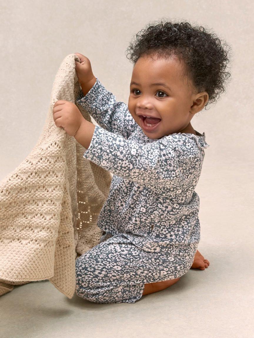 how to choose a new baby gift