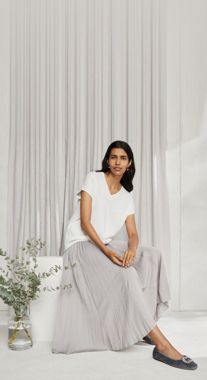 knitted v-neck tank with cashmere