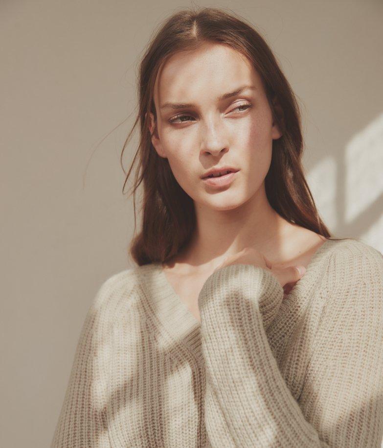 v neck sweater with alpaca