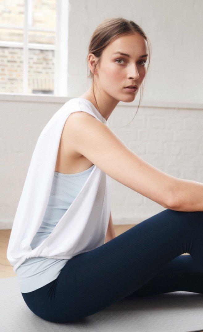 cashmere-rich-sparkle-oversized-v-neck-jumper