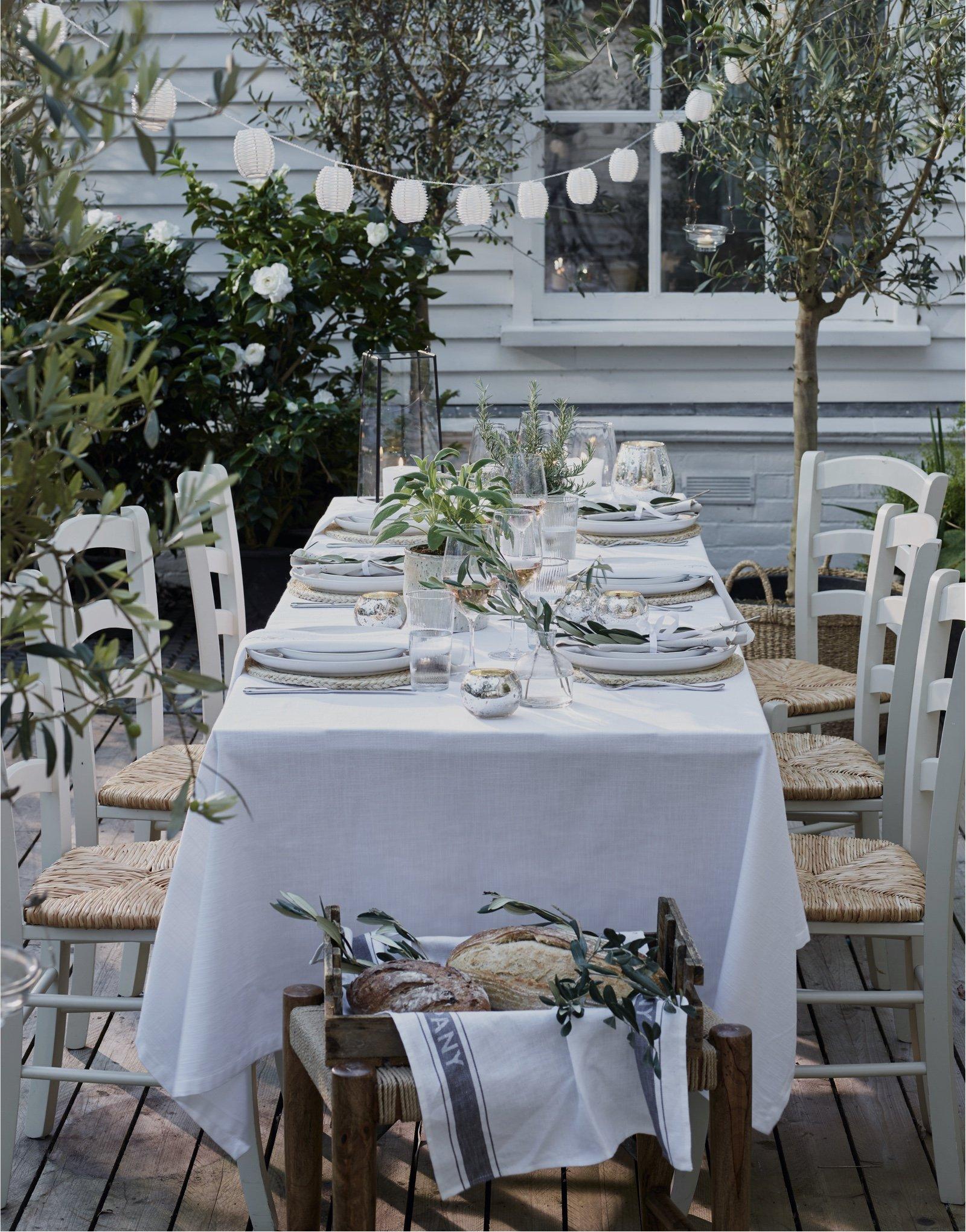 white company clothes uk