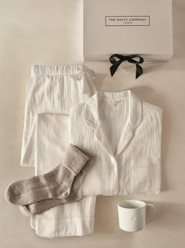 the breakfast in bed giftbox