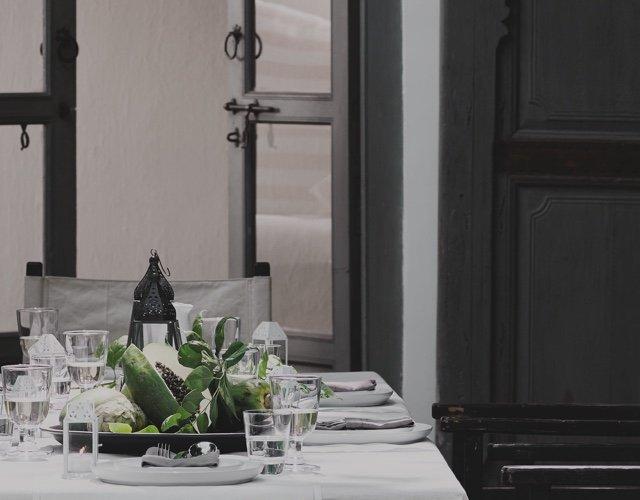 How To Set A Dining Table Dinner Party Settings The White Company Uk