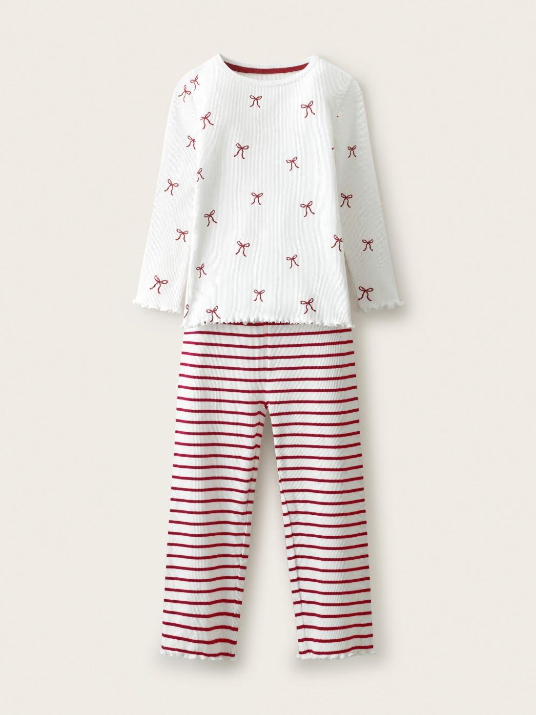 a baby girl's pajamas and pants set