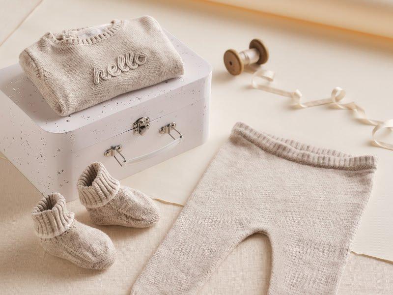 how to choose a new baby gift