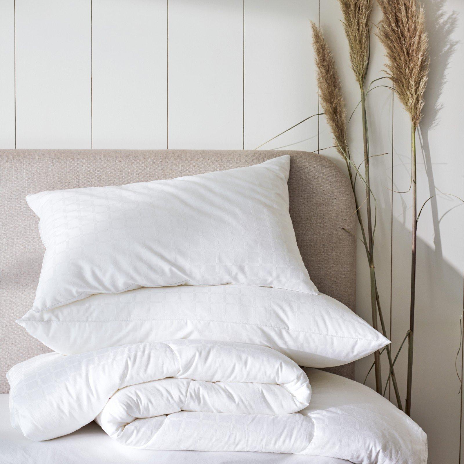 Pillow Buying Guide How to Choose The White Company US